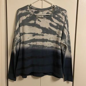 ❗️6 for $20❗️American Eagle Blue Ombré Sweater